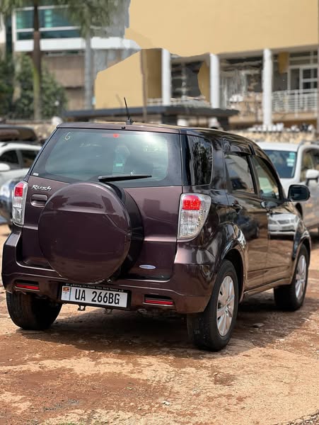 Toyota Rush 1.5ccs model 2010 