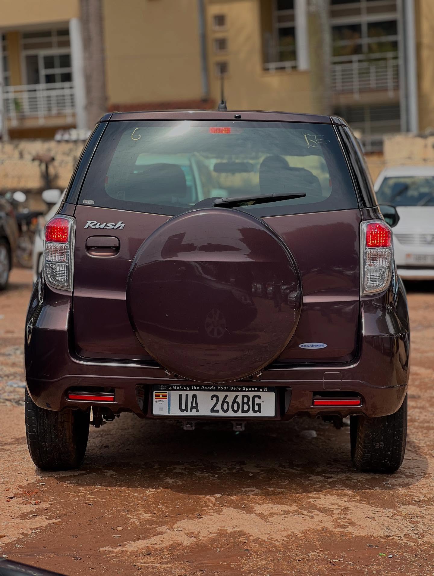 Toyota Rush 1.5ccs model 2010 