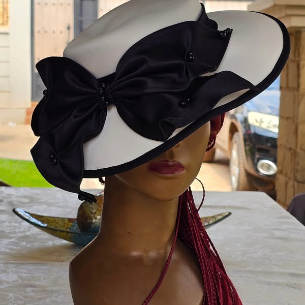 Hatinators Fascinators. 