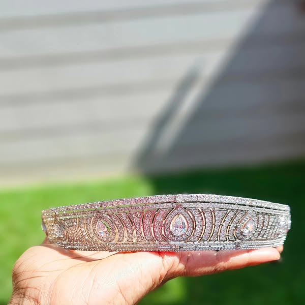 Beautiful original Tiara