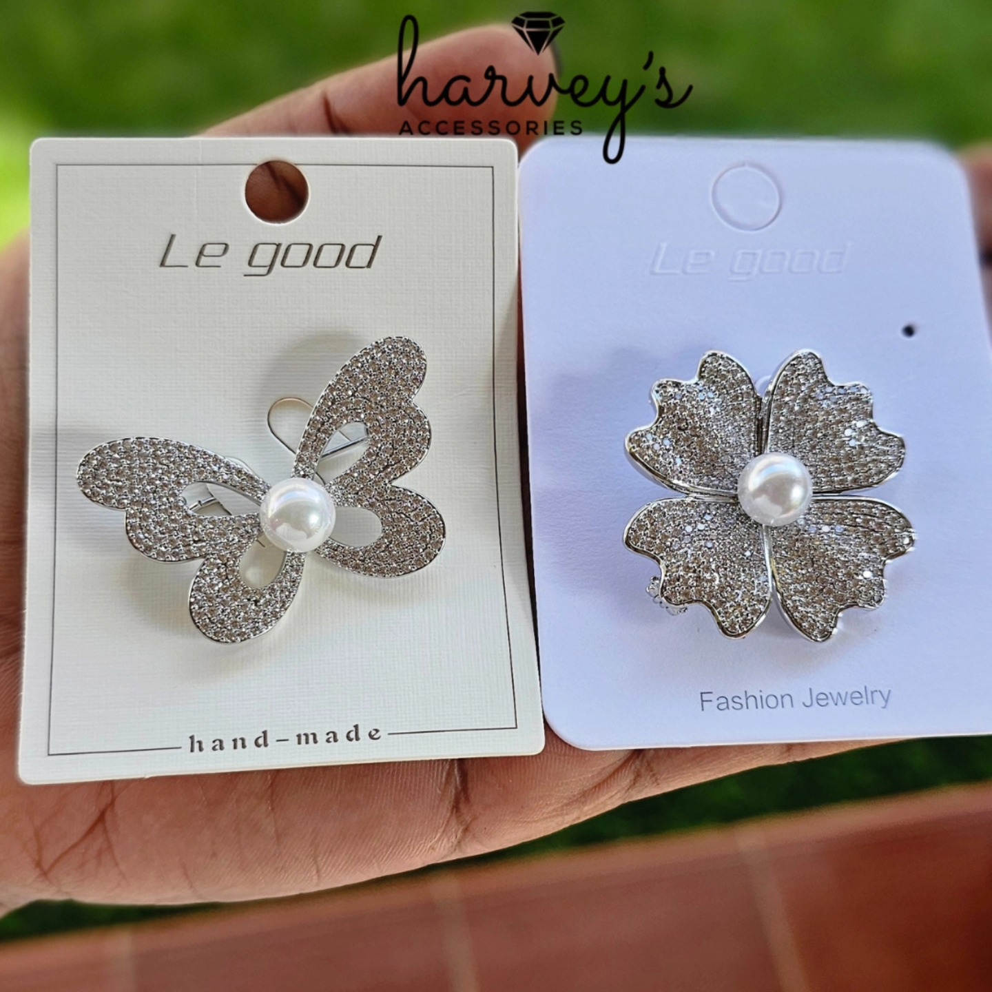 brooches 