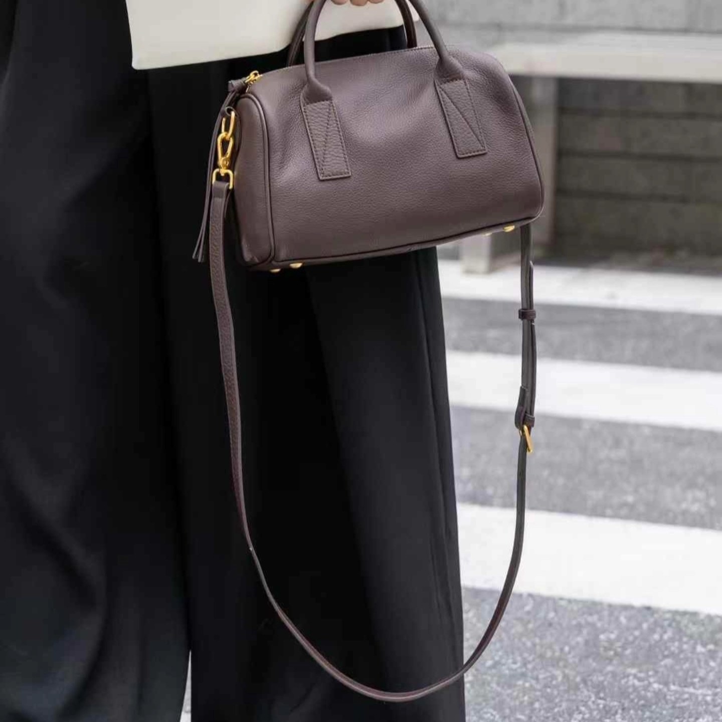QUALITY  LEATHER HANDBAGs.