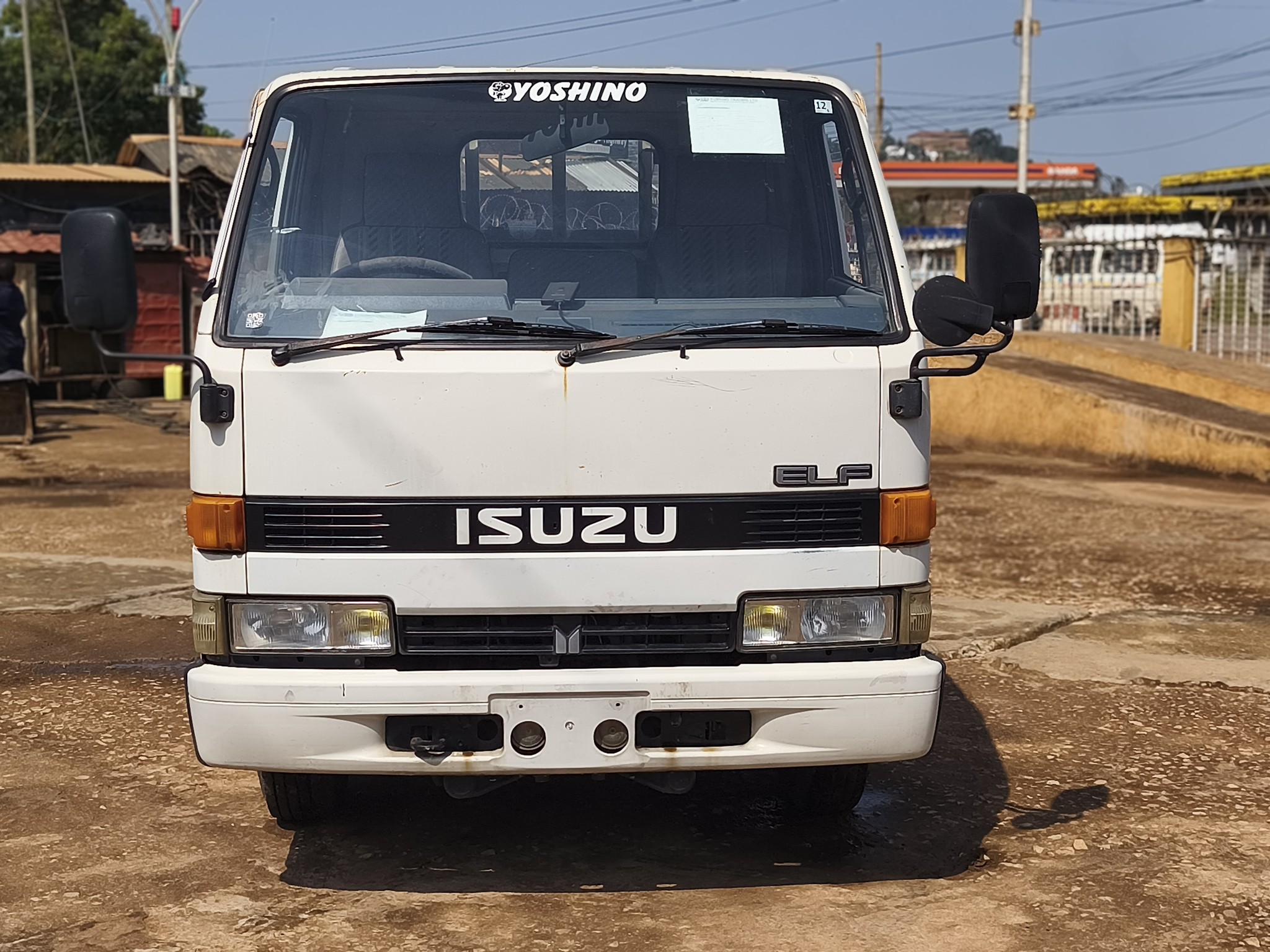 ISUZU Elf 1992 model