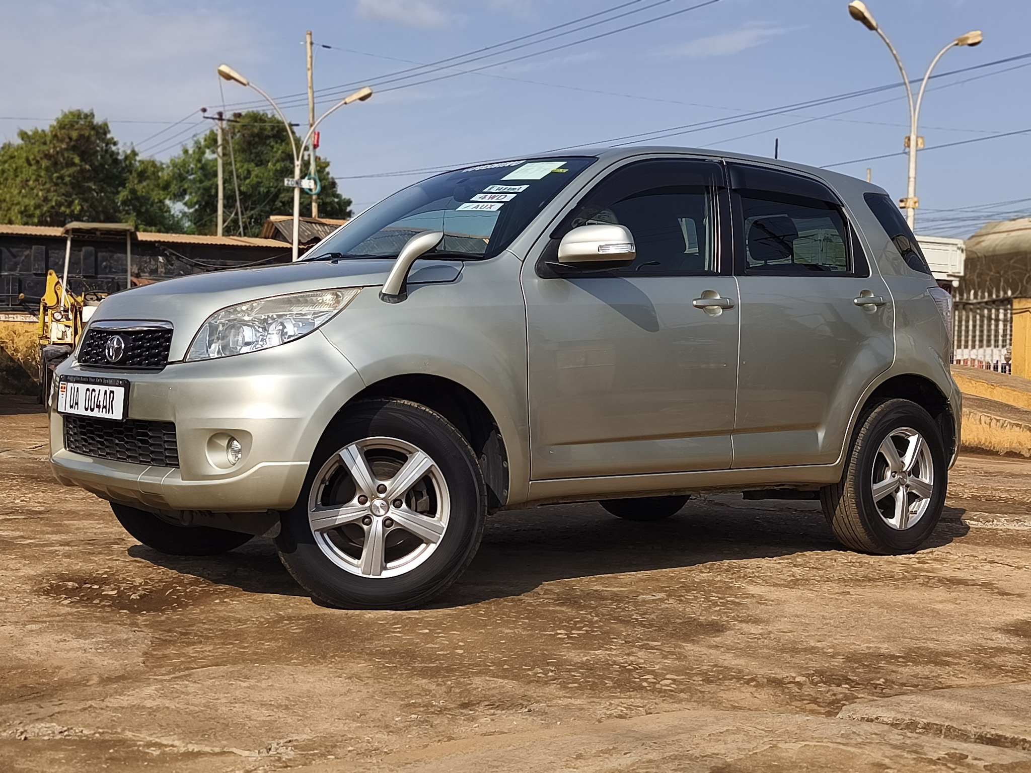 TOYOTA Rush 2009 model