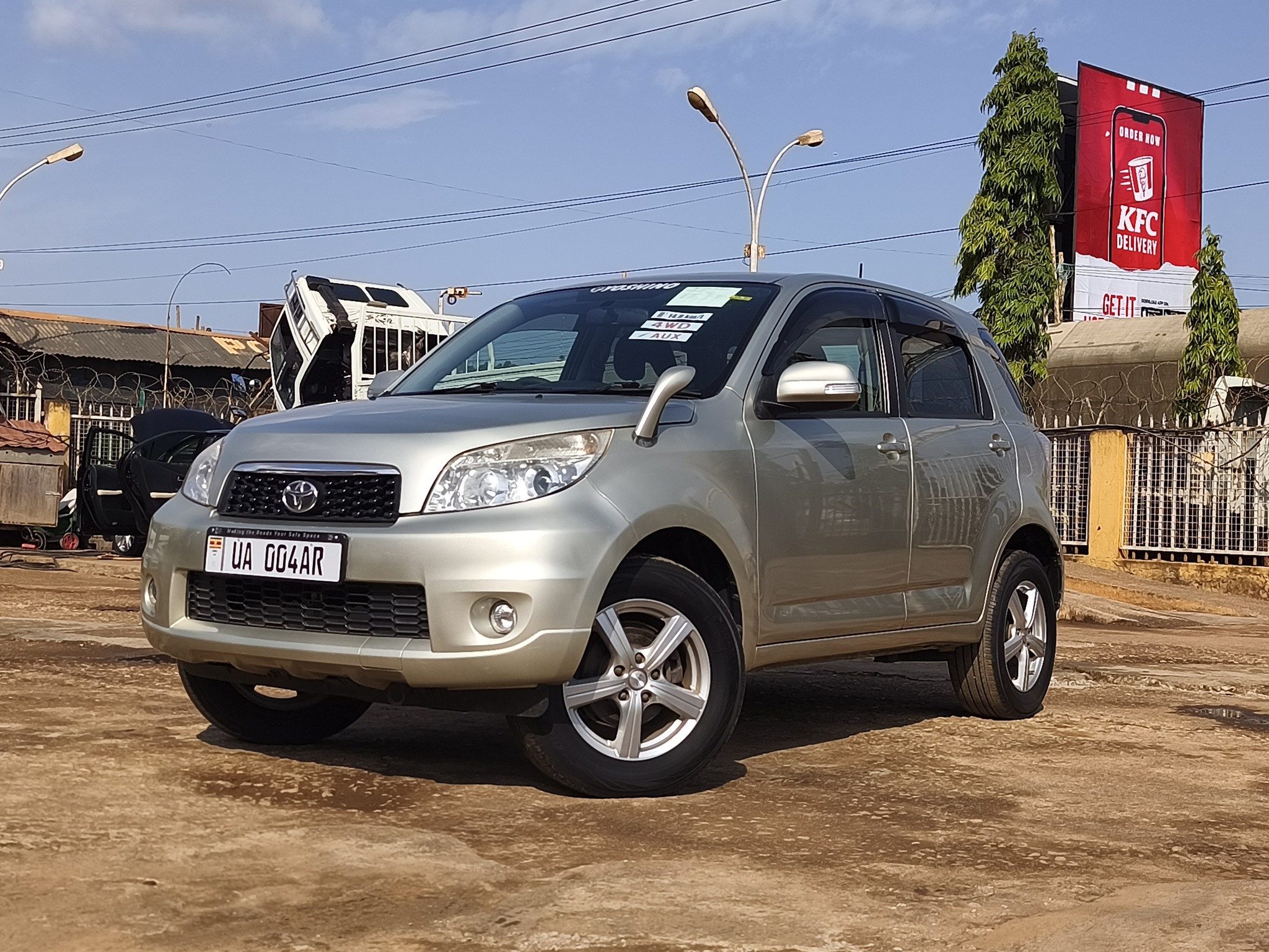 TOYOTA Rush 2009 model