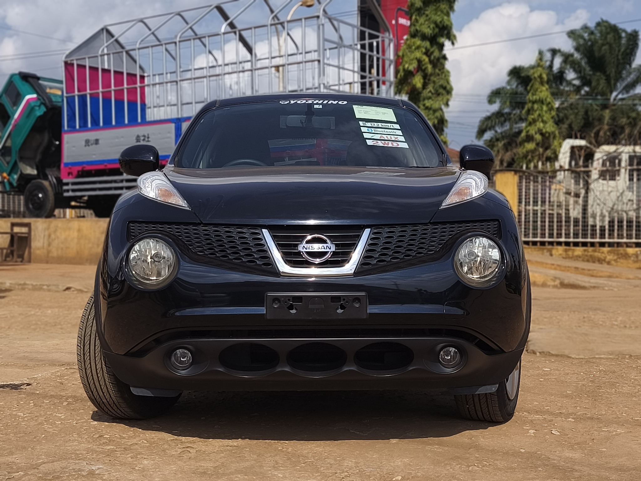 NISSAN JUKE 2011