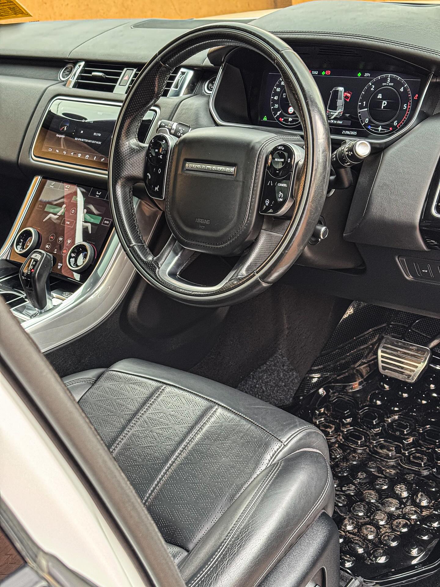 2018 RANGEROVER SPORT AUTOBIOGRAPHY