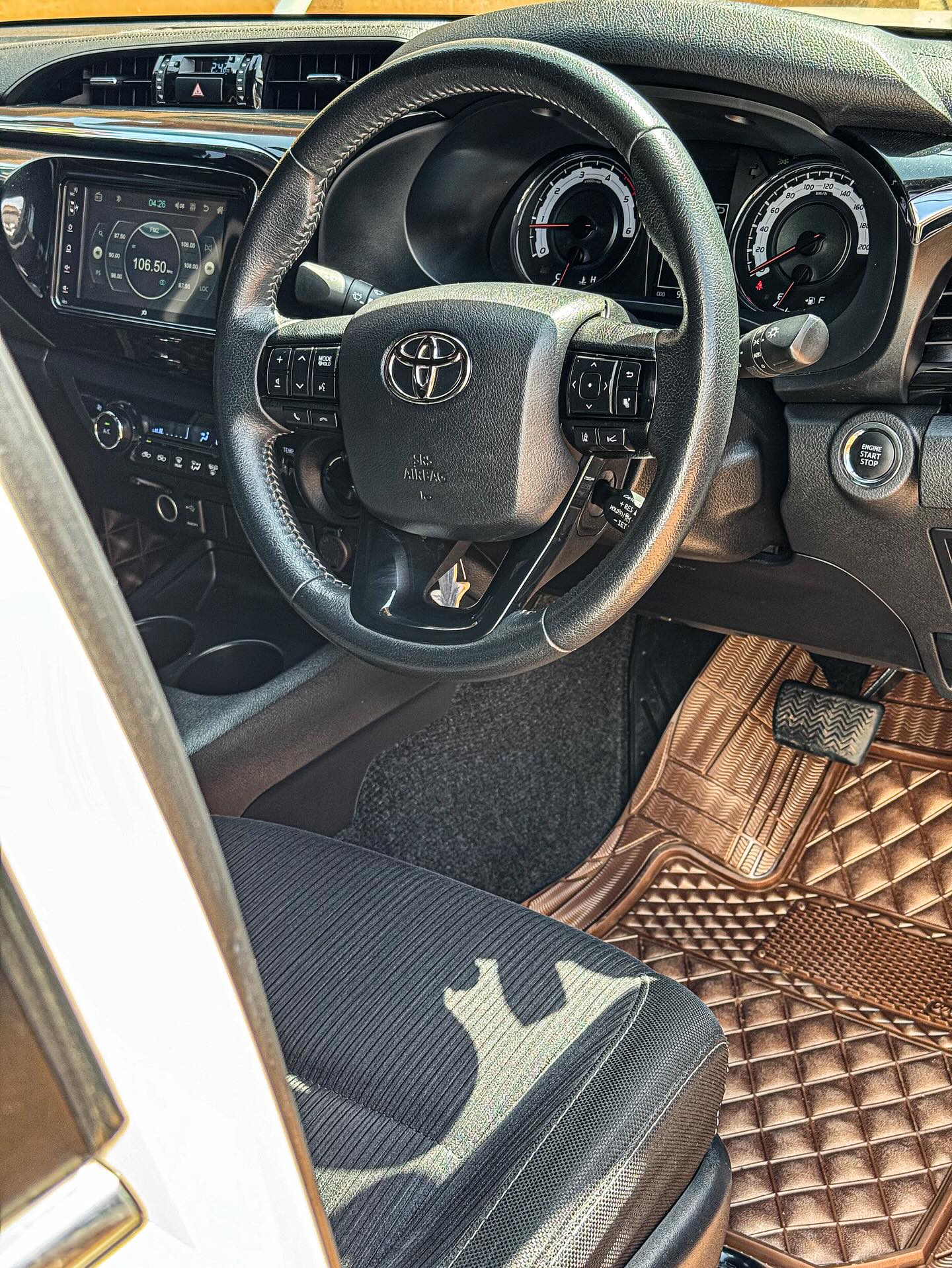 2018 TOYOTA HILUX REVO DIESEL 2.8L AUTOMATIC