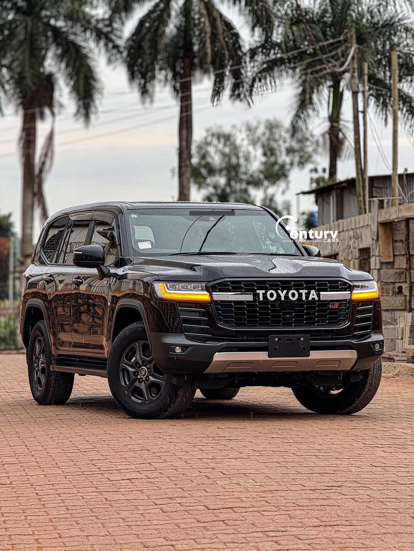 LANDCRUISER LC300 GR SPORT DIESEL 3.3LTR 2023