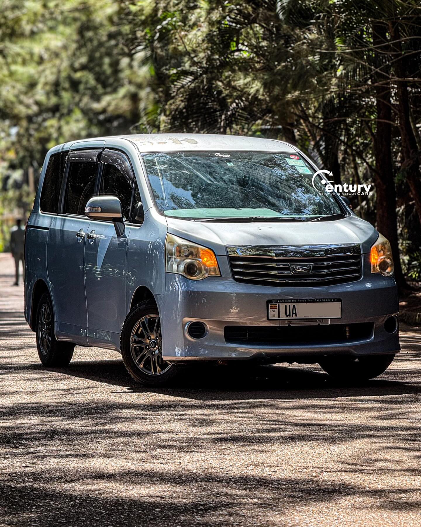 2012 TOYOTA NOAH VALV-MATIC X PETROL