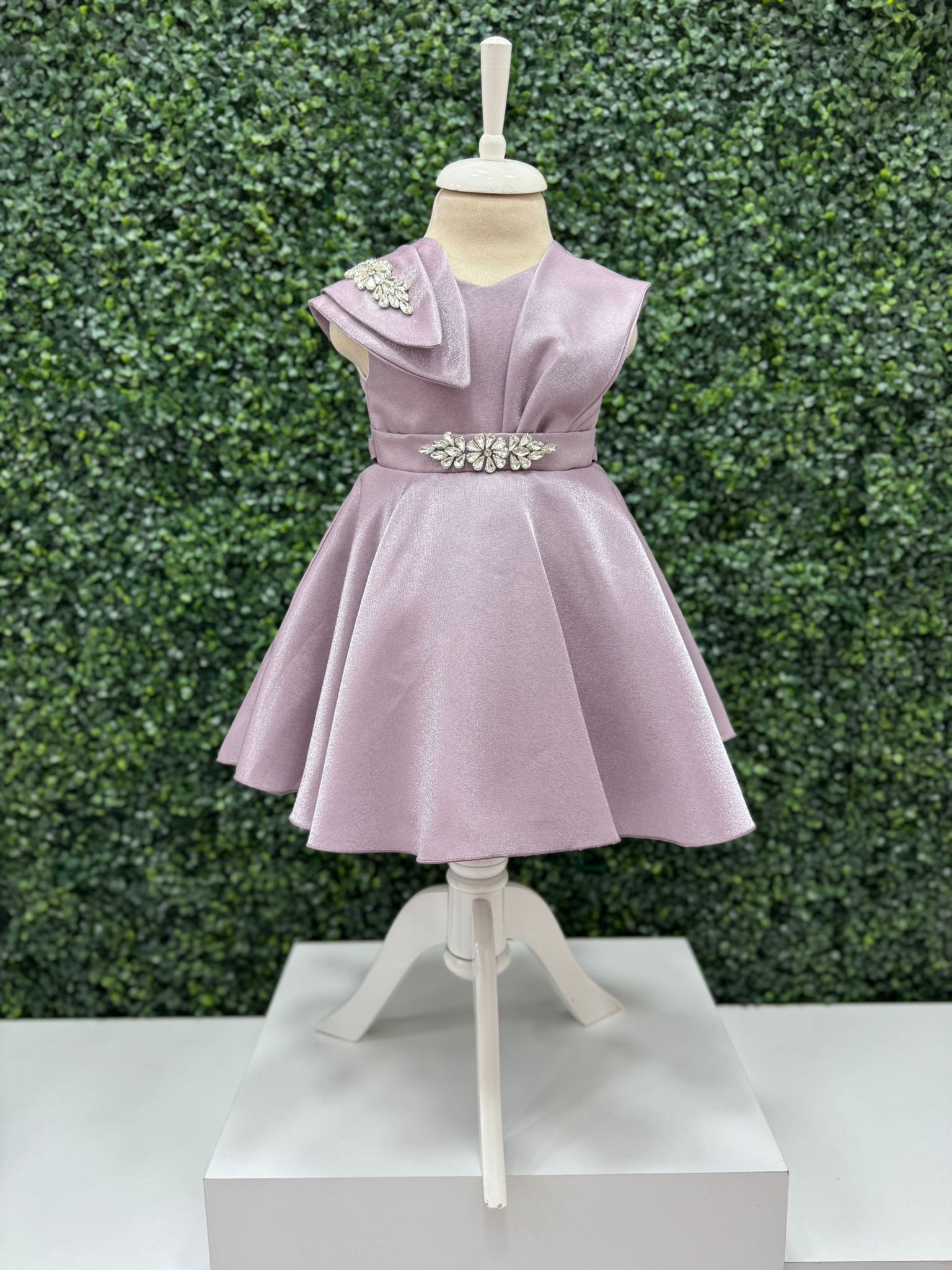 Little girls party dress  in sizes 1-6yrs