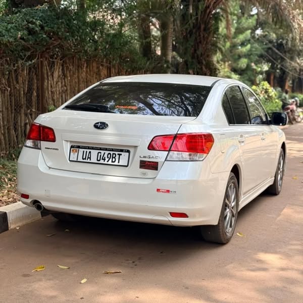 Subaru legacy model 2013