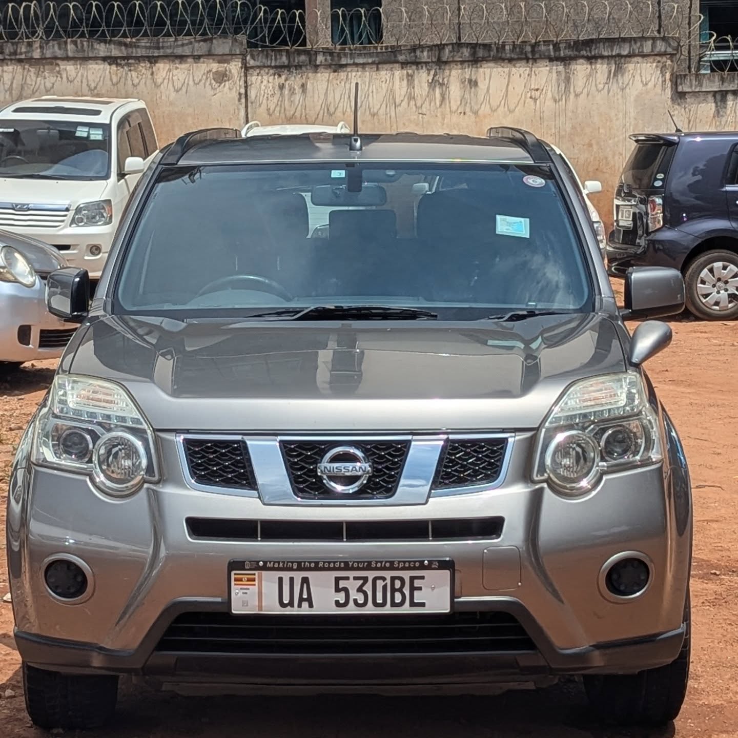 Nisssn xtrail model 2010 