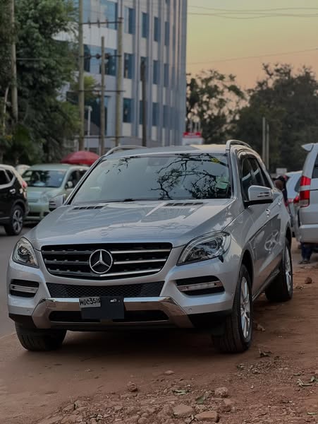 Mercedes Benz ML 350 model 2013