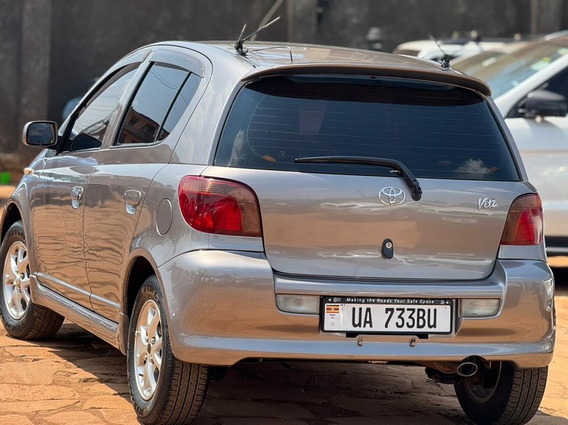 Toyota vitz RS model 2002