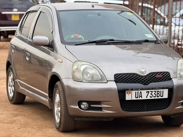 Toyota vitz RS model 2002