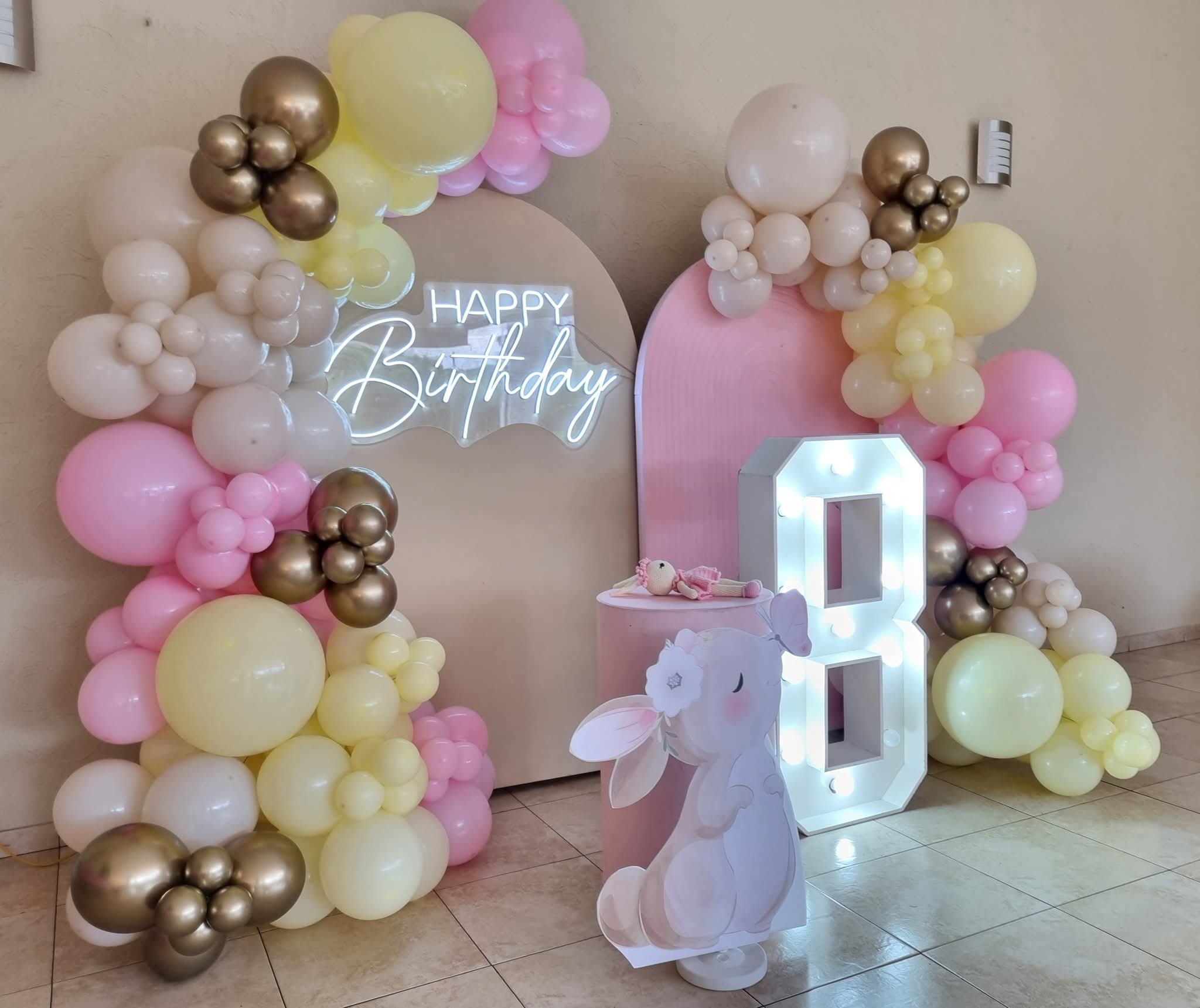 Little bunny themed decoration