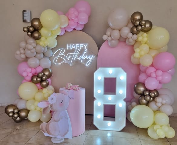 Little bunny themed decoration