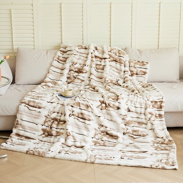 Cute fluffy Fleece blankets