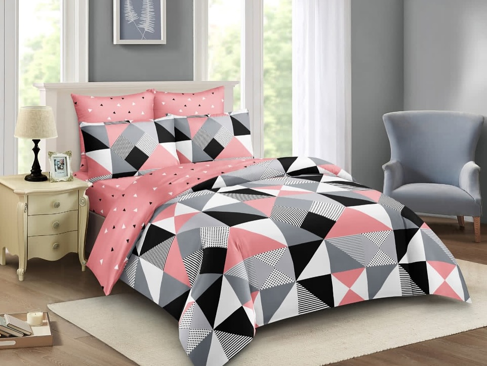 5/6 duvets with 2 pillow cases with a bedsheet