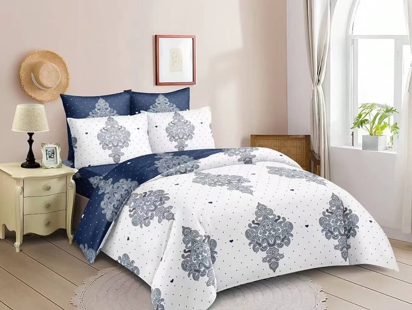 5/6 duvets with 2 pillow cases with a bedsheet