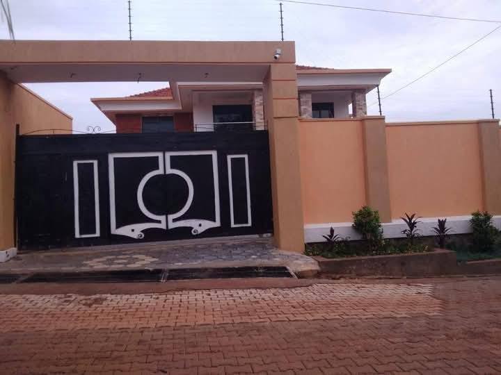 House for sale at Ntinda 