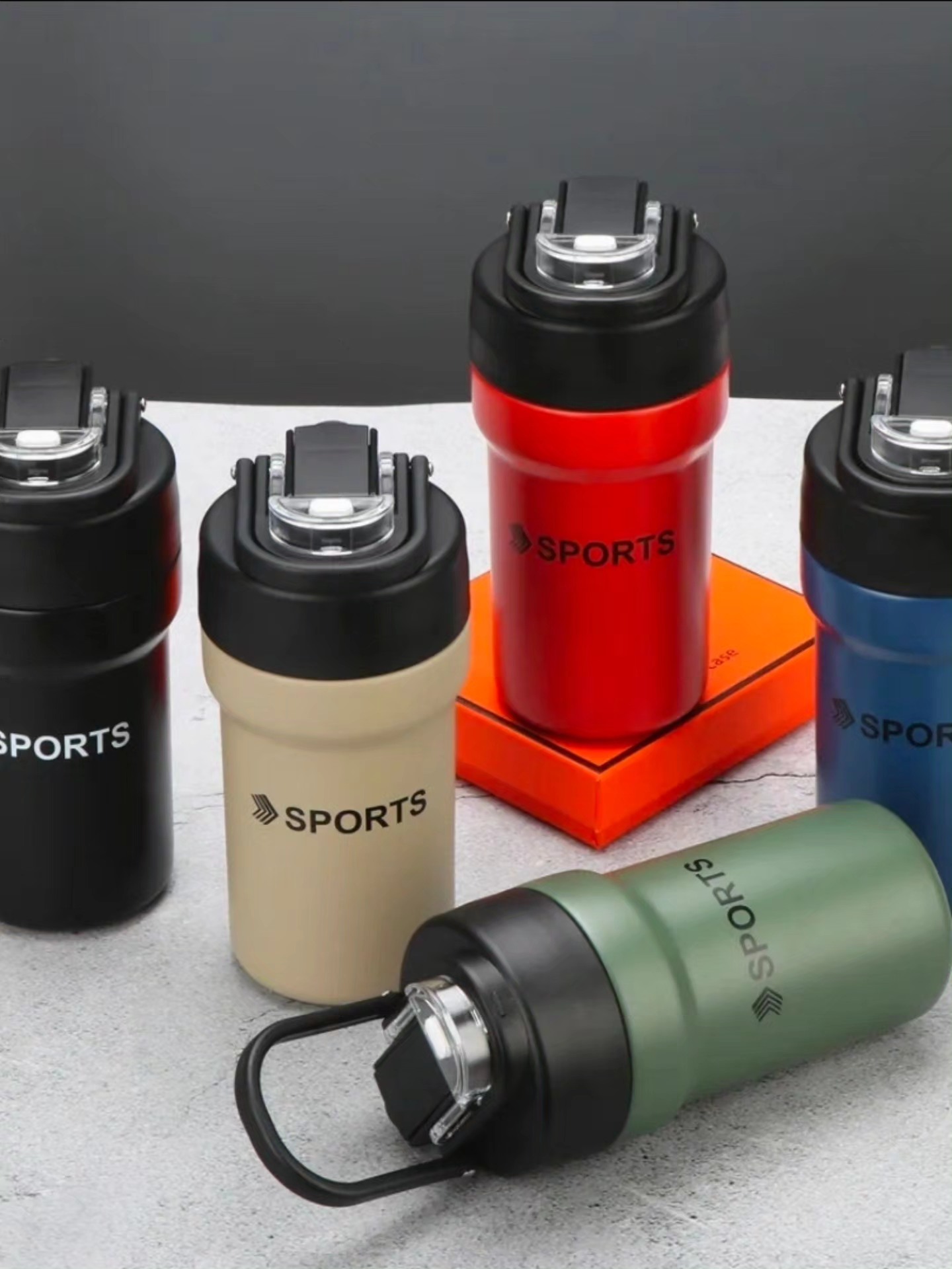 Vacuum stainless cups.