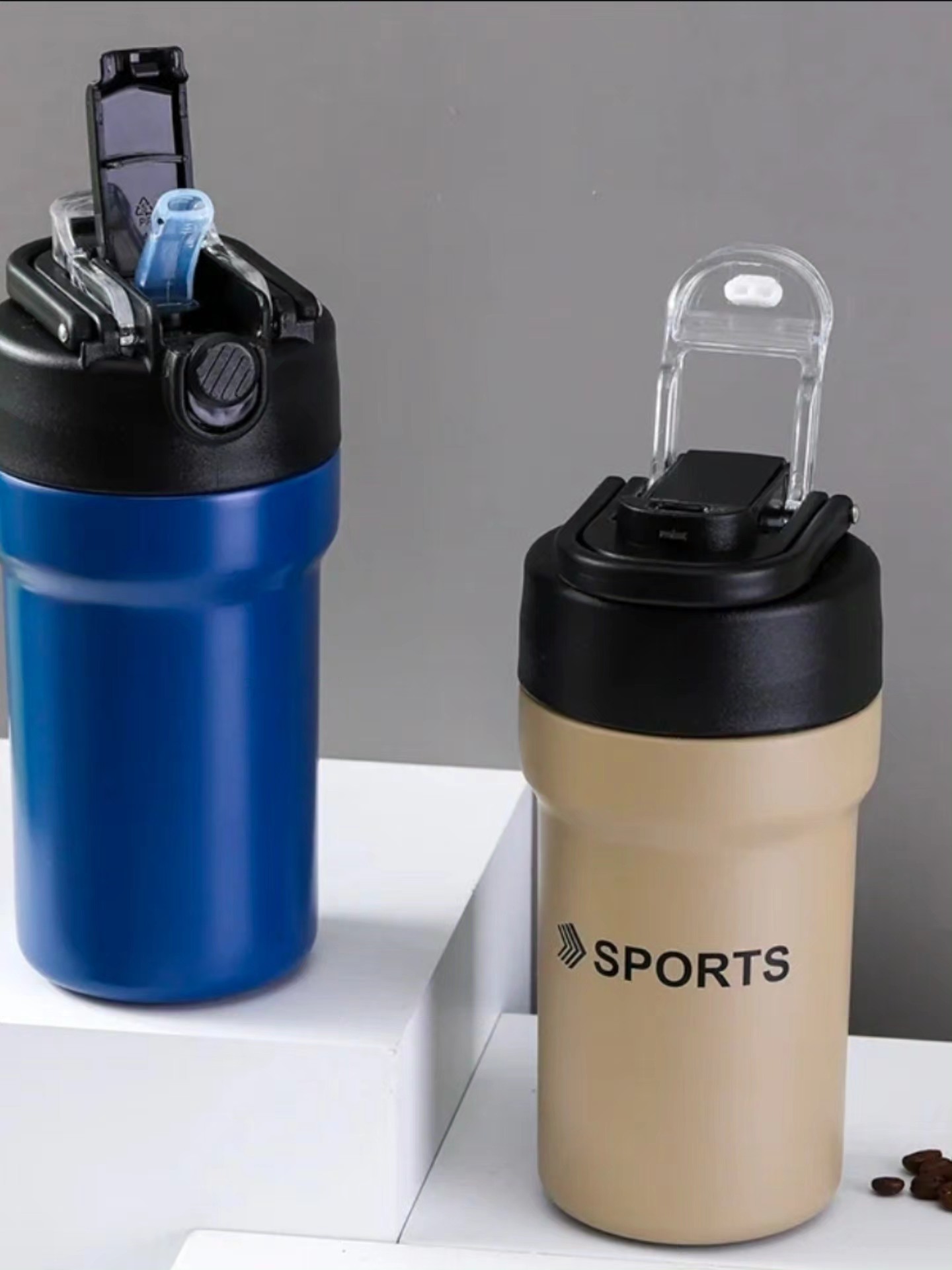 Vacuum stainless cups.